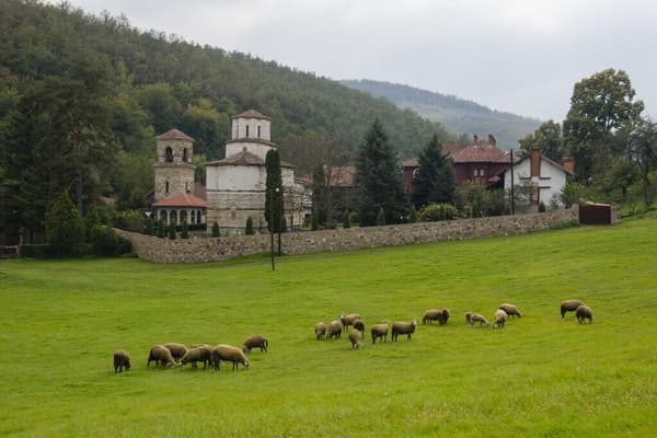 Манастир Велуће